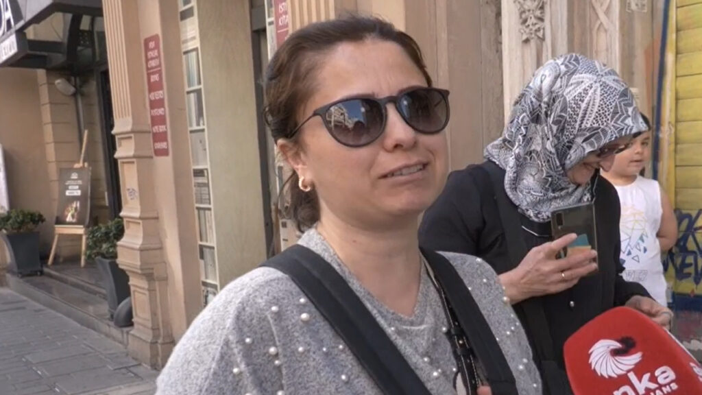 Ekonomik Kriz Derinleşiyor Vatandaşlar Gelecekten Endişeli