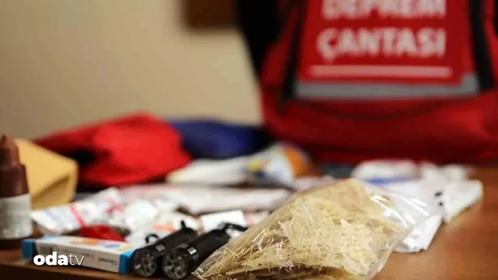 Deprem Çantası: Neler Olmalı? Hayat Kurtaran Liste